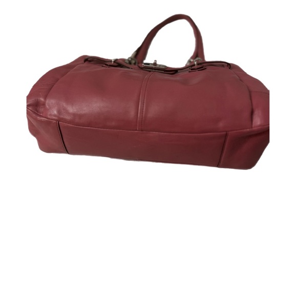 Coach # 17811 Elegant Pink Leather Handbag - Picture 3 of 13